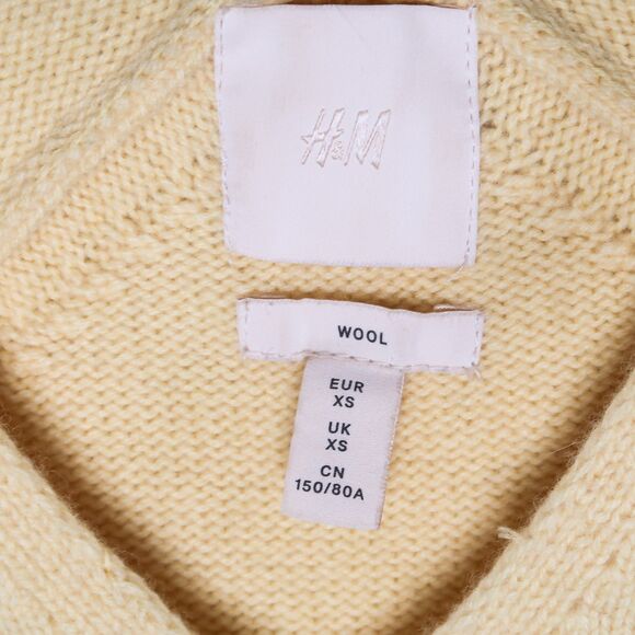 H&M Womens Knit Wool Sweater Size XS Cropped Boxy V-neck Winter‎ Casual - Picture 3 of 8